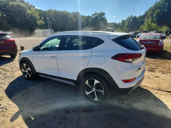 2017 HYUNDAI TUCSON VIN KM8J3CA24HU397290 фото 2