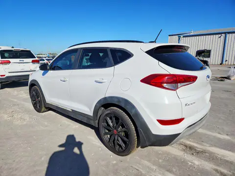 2017 HYUNDAI TUCSON VIN KM8J33A21HU550448 фото 2