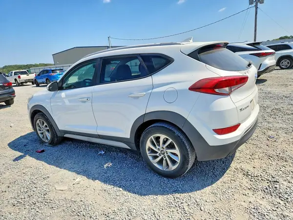 KM8J33A45JU705929 — 2018 Hyundai Tucson, фото 2 с аукциона Copart, Механические повреждения