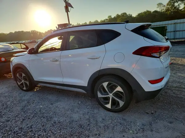 KM8J3CA24JU756076 — 2018 Hyundai Tucson, фото 2 с аукциона Copart 13.10.2026, Передняя часть