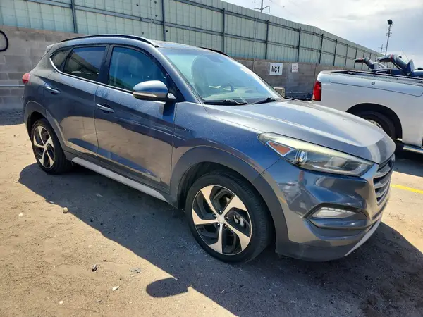 KM8J33A27JU837251 — 2018 Hyundai Tucson, фото 4 с аукциона Copart, Механические повреждения