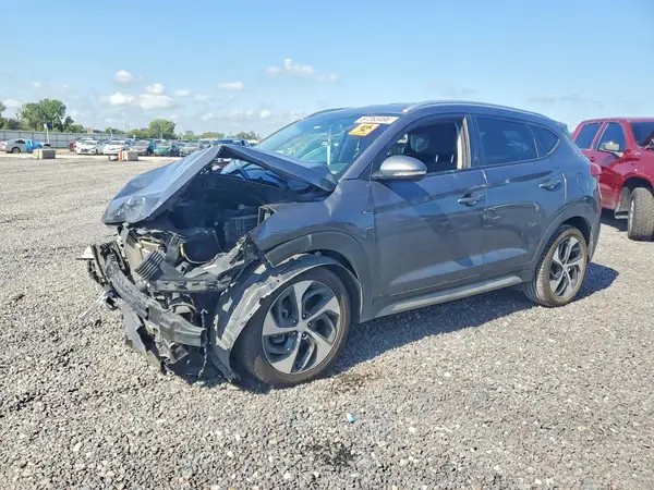 KM8J33AL7JU801178 — 2018 Hyundai Tucson, Передняя часть (Front End), фото до ремонта