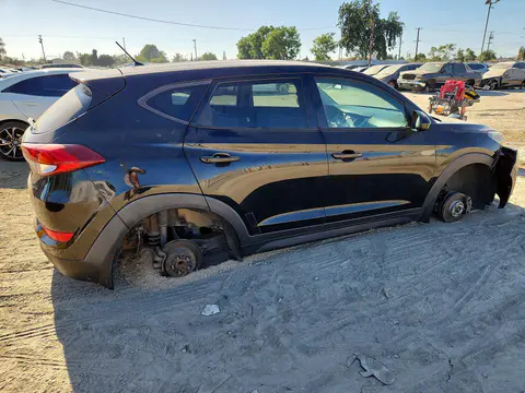 2018 Hyundai Tucson VIN KM8J23A46JU743897 фото 3