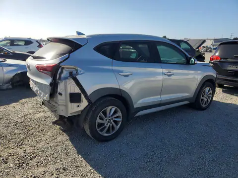 2018 Hyundai Tucson VIN KM8J33A40JU693379 фото 3