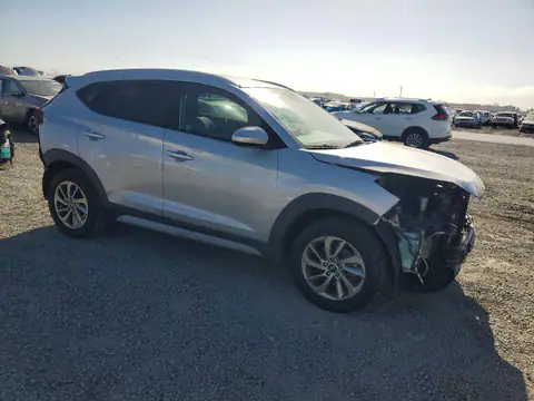 2018 Hyundai Tucson VIN KM8J33A40JU693379 фото 4