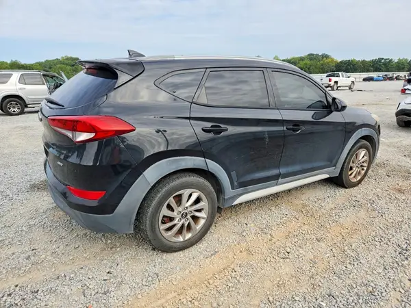 KM8J3CA47JU696912 — 2018 Hyundai Tucson, фото 3 с аукциона Copart 14.10.2026, Механические повреждения