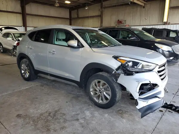 2018 HYUNDAI TUCSON VIN KM8J33A46JU748031 фото 4