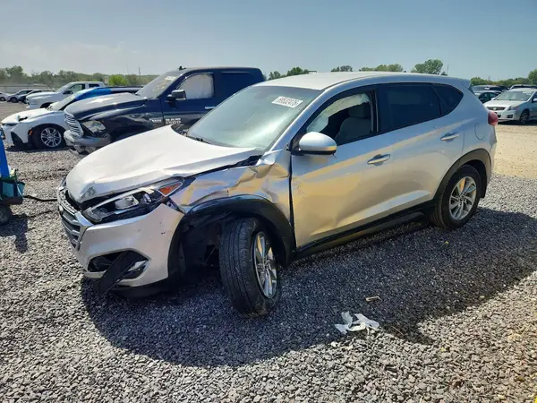 KM8J2CA46JU710690 — 2018 Hyundai Tucson, Передняя часть (Front End), фото до ремонта