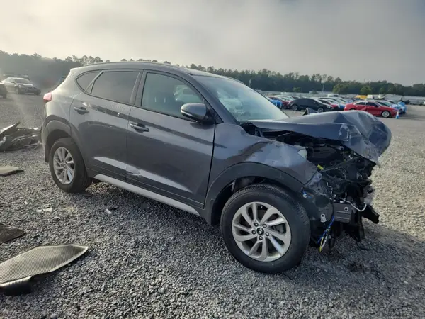 KM8J33A46JU830115 — 2018 Hyundai Tucson, фото 4 с аукциона Copart 13.10.2026, Передняя часть