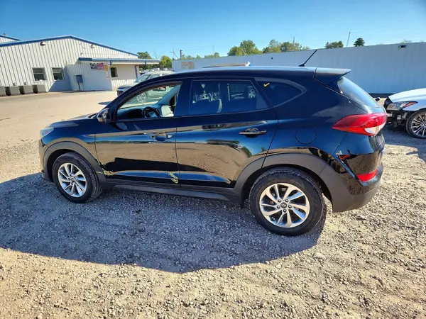 KM8J2CA40JU778855 — 2018 Hyundai Tucson, фото 2 с аукциона Copart, Боковая часть