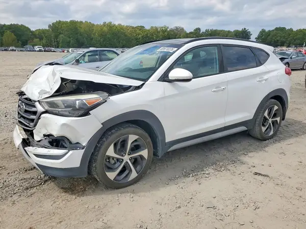 KM8J33A28JU740821 — 2018 Hyundai Tucson, Передняя часть (Front End), фото до ремонта