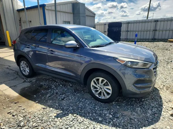 KM8J2CA42JU606200 — 2018 Hyundai Tucson, фото 4 с аукциона Copart 06.10.2026, Механические повреждения