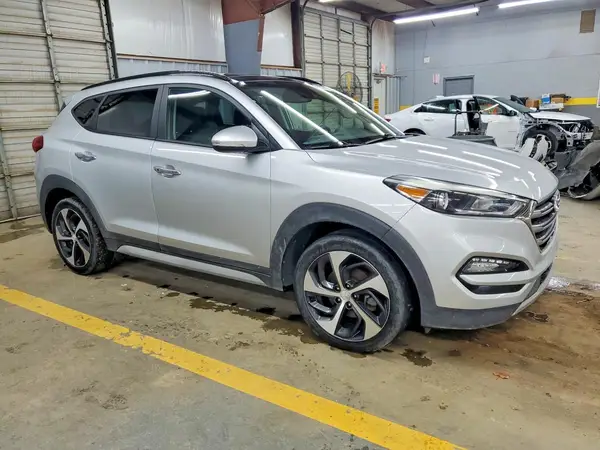 2018 HYUNDAI TUCSON VIN KM8J3CA28JU620260 фото 4