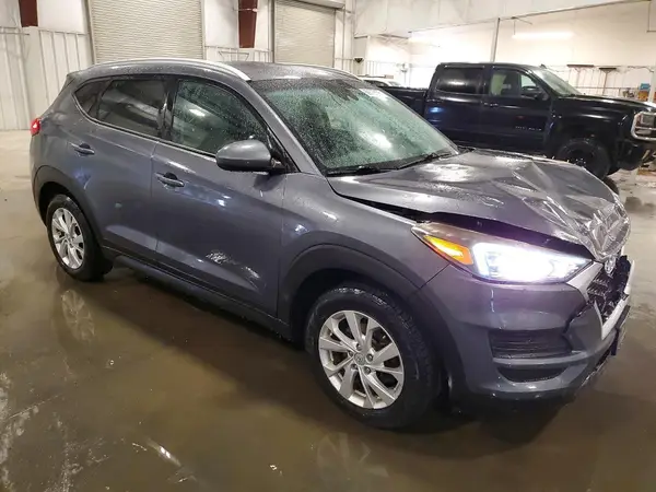 KM8J3CA43KU015579 — 2019 Hyundai Tucson, фото 4 с аукциона Copart, Передняя часть