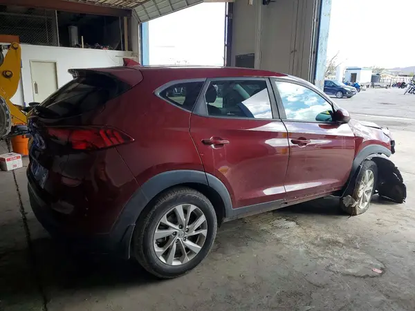 KM8J23A45KU047873 — 2019 Hyundai Tucson, фото 3 с аукциона Copart, Передняя часть