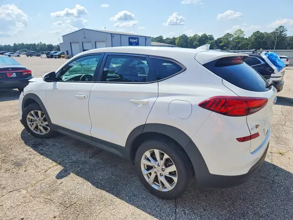 KM8J23A43LU272018 — 2020 Hyundai Tucson, фото 2 с аукциона Copart, Передняя часть