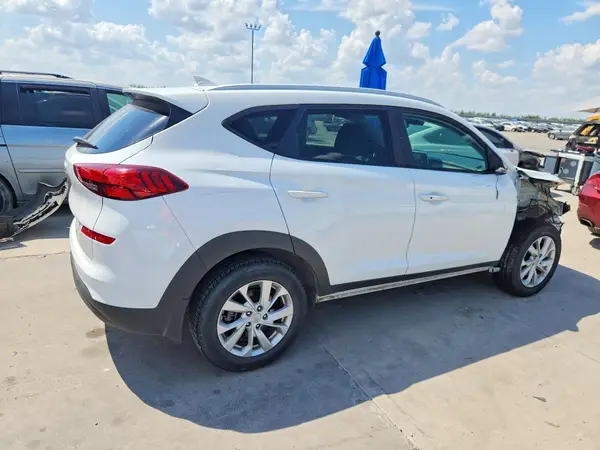 2021 HYUNDAI TUCSON VIN KM8J33A45MU318141 фото 3