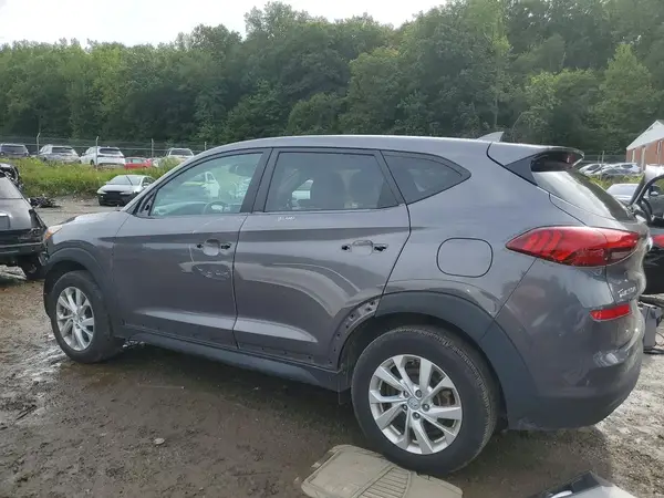 KM8J2CA4XMU390990 — 2021 Hyundai Tucson, фото 2 с аукциона Copart, Вандализм
