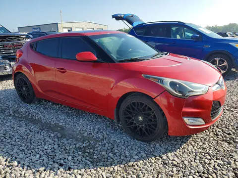2015 Hyundai Veloster VIN KMHTC6AD0FU229767 фото 4
