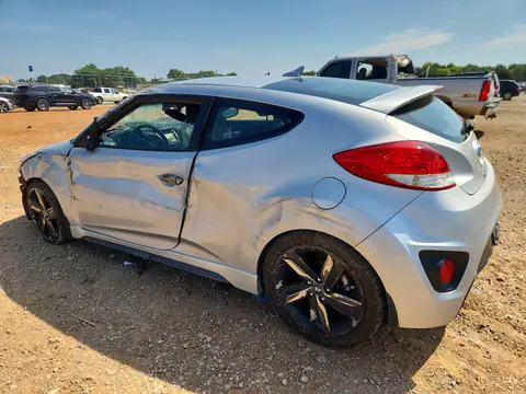 KMHTC6AE4FU231644 — 2015 Hyundai Veloster, фото 2 с аукциона Copart 30.09.2026, Передняя часть