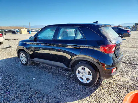 2020 Hyundai Venue VIN KMHRB8A33LU026271 фото 2