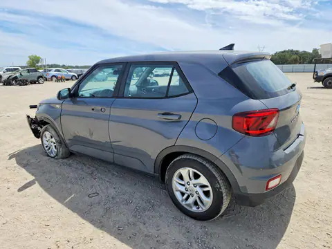2021 Hyundai Venue VIN KMHRB8A38MU068906 фото 2