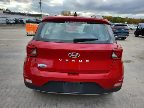 KMHRC8A37NU156215 — 2022 Hyundai Venue, Передняя часть, фото до ремонта