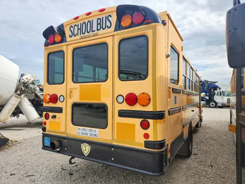 2009 IC CORPORATION CE SERIES SCHOOL VIN 4DRBUAAN09B079566 фото 4