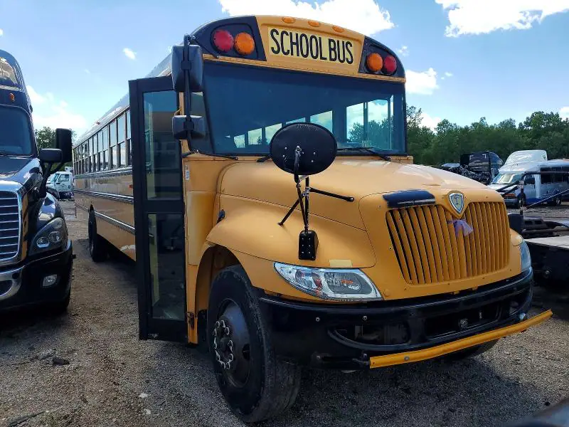 4DRBUSKN2DB300078 IC Bus CE Series School 2013 — повреждение Естественный износ, фото до ремонта