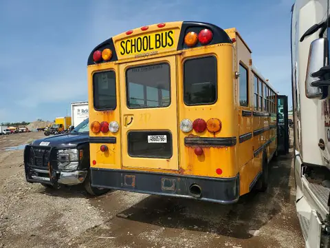 4DRBUAAN1EB780661 — 2014 IC Bus CE Series School, фото 4 с аукциона Copart 06.10.2026, Естественный износ