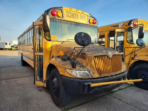 4DRBUAAN57B479829 — 2007 IC Bus School BUS, Задняя часть (Rear End), фото до ремонта