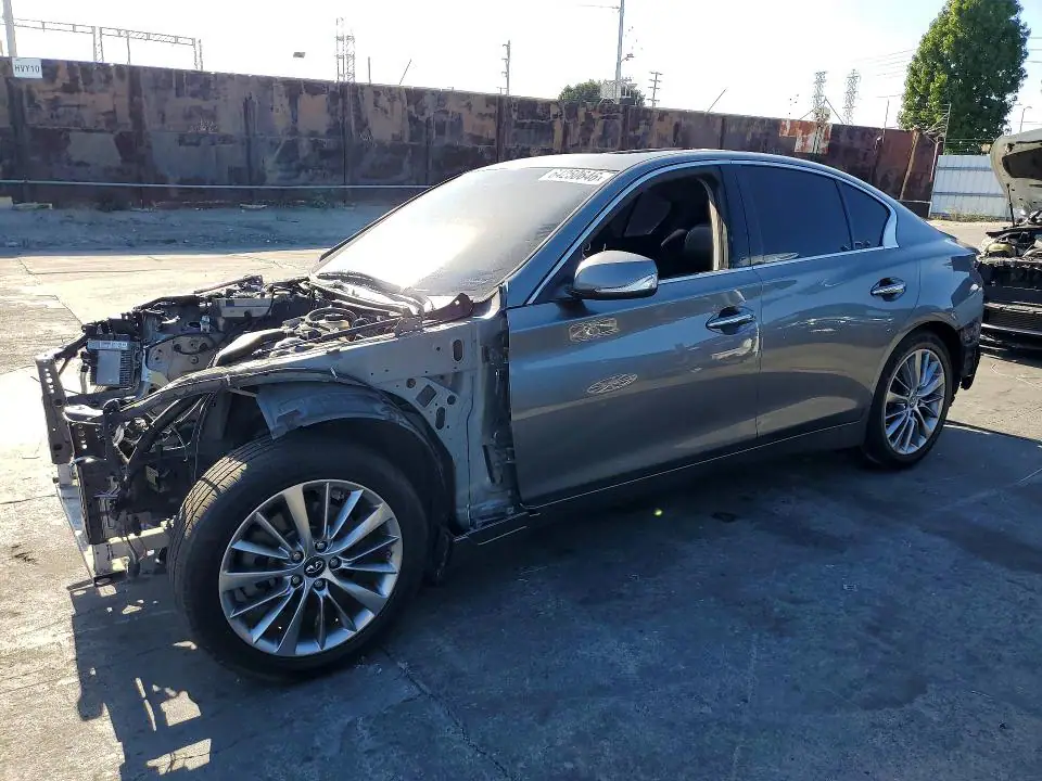 JN1EV7AP7JM363825 Infiniti Q50 2018 — повреждение Вандализм, фото до ремонта