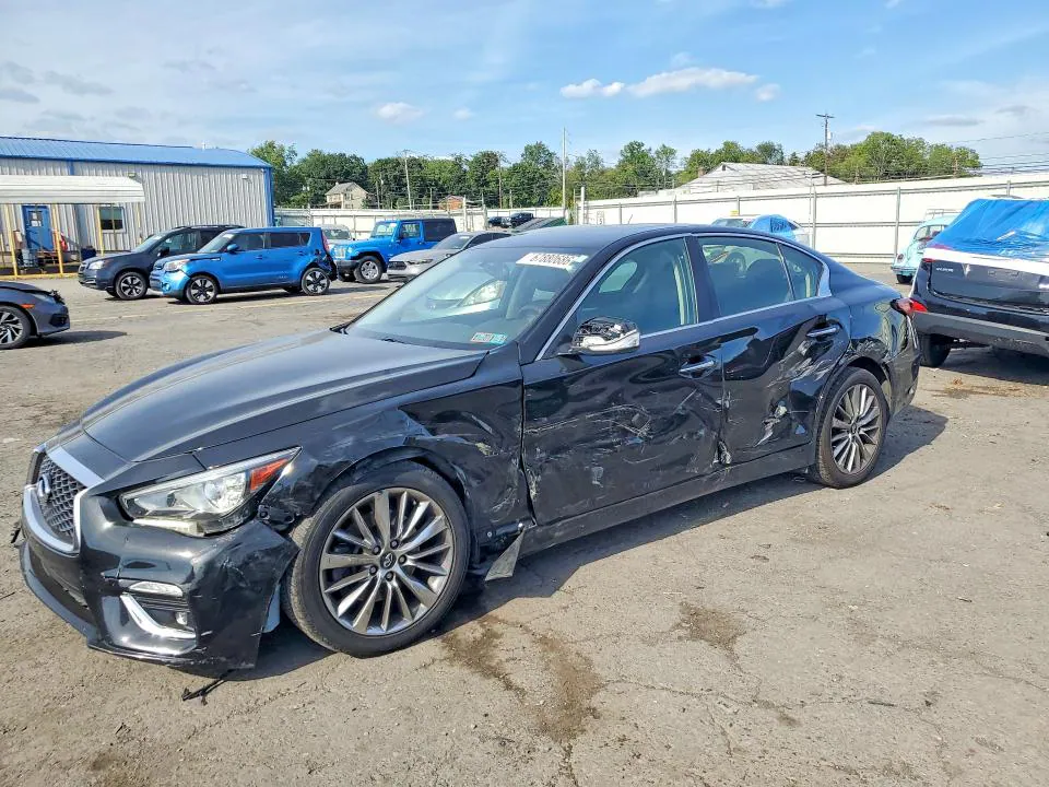 2018 INFINITI Q50 VIN JN1EV7AR9JM445895 фото 1