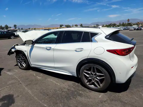 SJKCH5CPXHA017225 — 2017 Infiniti QX30, фото 2 с аукциона Copart 14.10.2026, Передняя часть