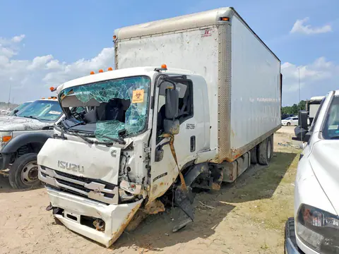 54DK6S1F6SSA02427 — 2025 Isuzu FTR, Передняя часть (Front End), фото до ремонта