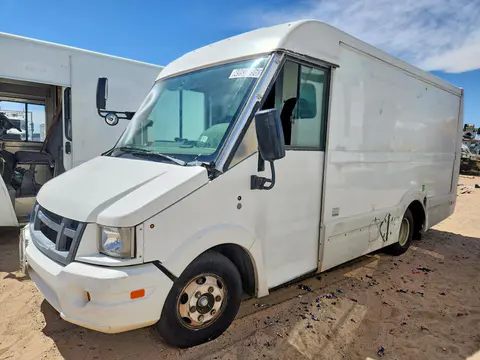 JALB4T174F7W00013 — 2015 Isuzu NPR, Механические повреждения (Mechanical), фото до ремонта
