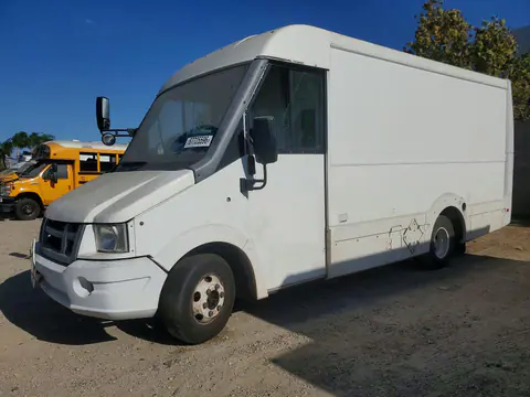 JALB4T17XG7W00907 — 2016 Isuzu NPR, Мелкие вмятины и царапины (Minor Dent/Scratches), фото до ремонта