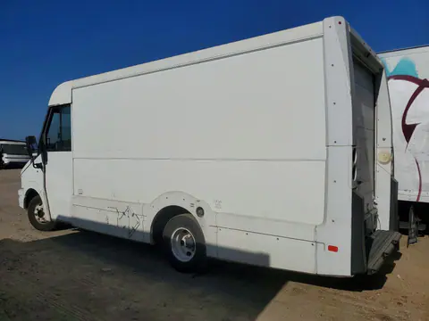 2016 Isuzu NPR VIN JALB4T17XG7W00907 фото 2