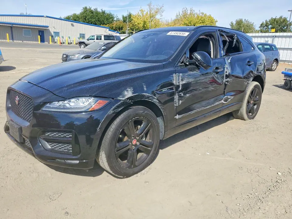 2018 Jaguar F-Pace VIN SADCL2FX3JA202822 фото 1