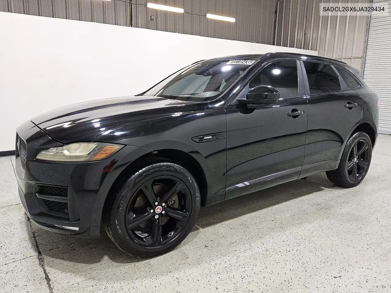 SADCL2GX6JA329434 Jaguar F-Pace 2018 — повреждение Разукомплектован, фото до ремонта