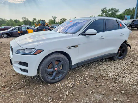 SADCJ2FX8LA637103 — 2020 Jaguar F-Pace, Задняя часть, фото до ремонта