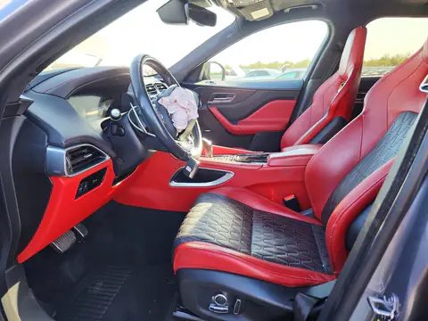 SADCZ2EE2LA636585 — 2020 Jaguar F-Pace, фото 7 с аукциона Copart, Передняя часть