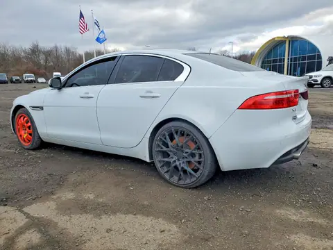 2018 Jaguar Xe Portfol VIN SAJAN4EV3JCP17768 фото 2