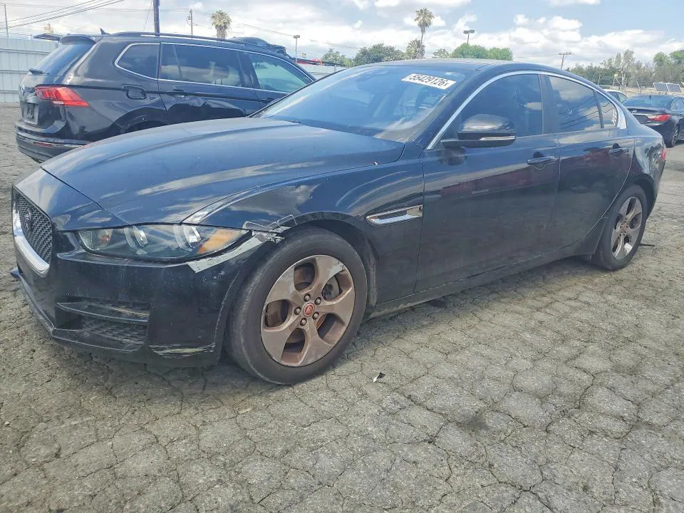 2017 Jaguar XE VIN SAJAR4BG8HA962887 фото 1