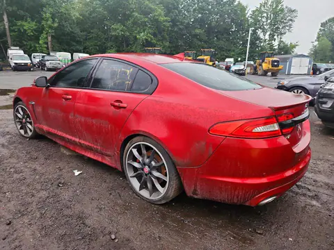 2015 Jaguar XF VIN SAJWJ0FF1F8U54157 фото 2