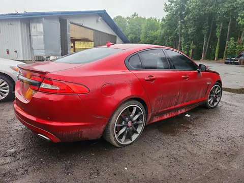 2015 Jaguar XF VIN SAJWJ0FF1F8U54157 фото 3