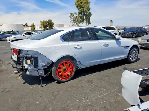 2018 Jaguar XF VIN SAJBH4EV5JCY53461 фото 3