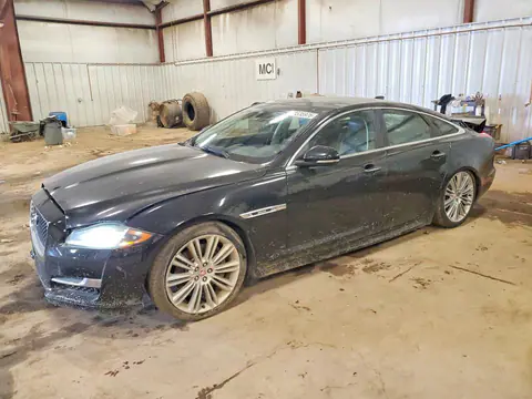 SAJXJ1CD3G8V95424 — 2016 Jaguar XJ, Задняя часть (Rear End), фото до ремонта