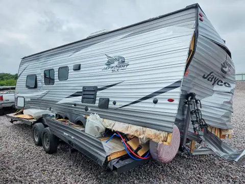 2021 JAY JAYCO VIN 1UJBJ0BN2M17V0384 фото 3