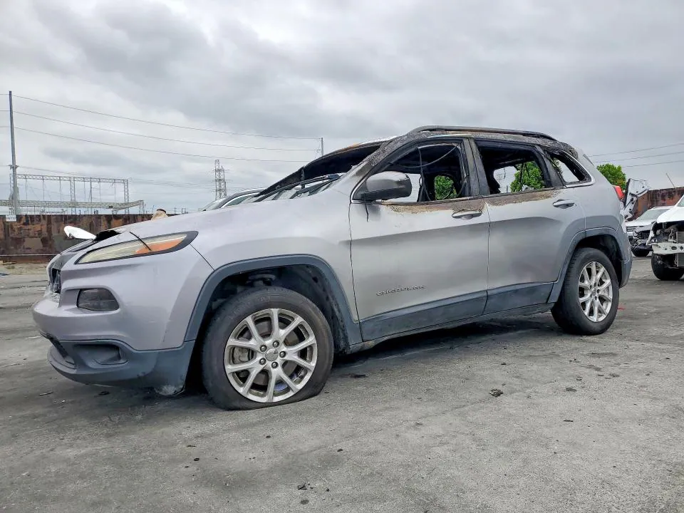 2014 Jeep Cherokee VIN 1C4PJLCB5EW158378 фото 1